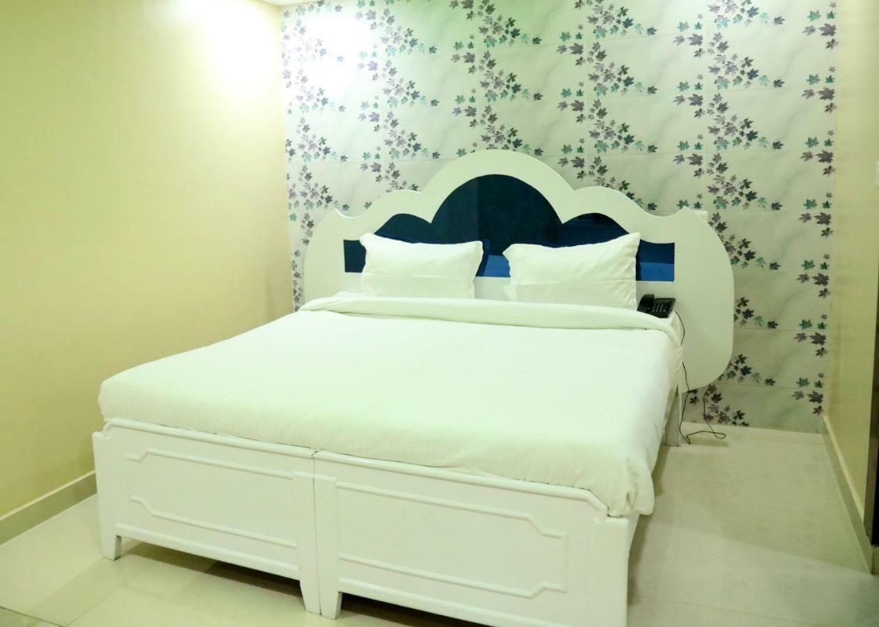 Hotel New Seasons Kālka Kültér fotó