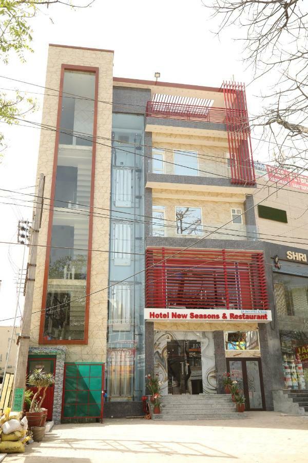 Hotel New Seasons Kālka Kültér fotó